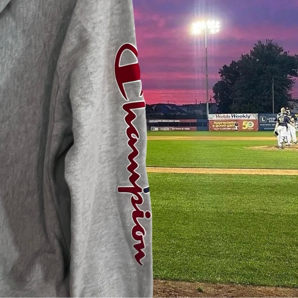 Men’s Small Thick Reverse Weave Champion Hoodie - Picture 5 of 6